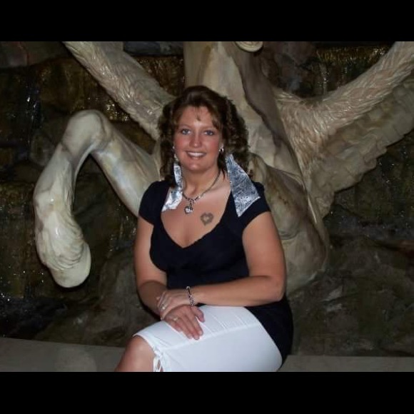 Meet your Posher, Carrie - Picture 1 of 1